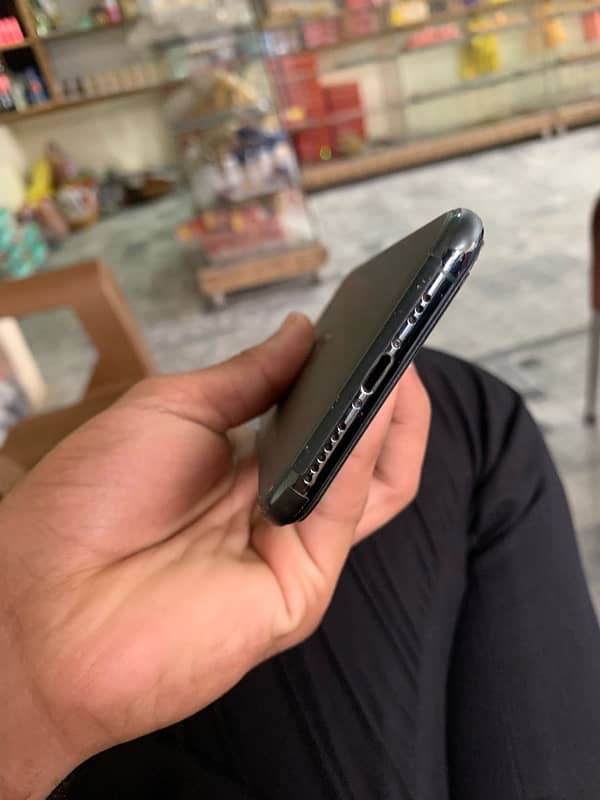 iPhone 11 Pro 256GB Non Pta 1