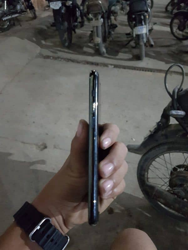 iphone 11 pro urgent sale 2