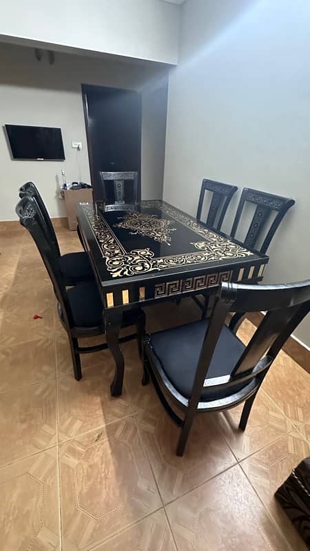 dinning table 0