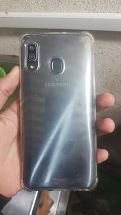 samsung a30 4gb ram 64gb storge