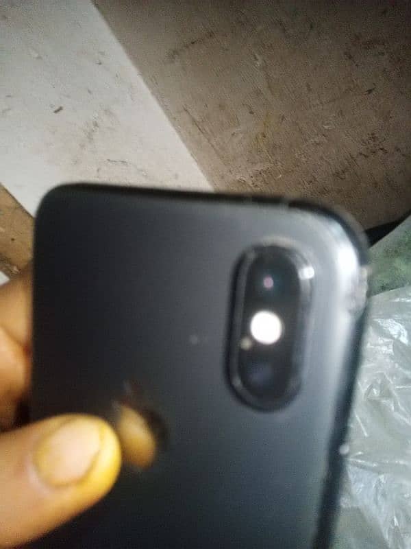 iphone x he PTA aprved he face I'd true ton of he all ok battery 100 8