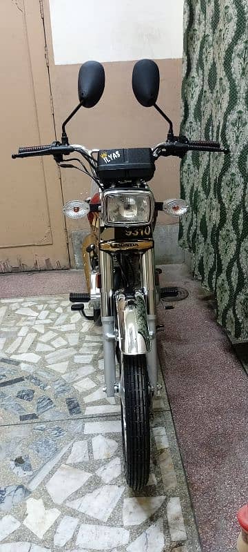 Honda CG 125 Gold Edition 2024/25 self start (0/3/2/0/4/0/9/2/4/2/9) 2