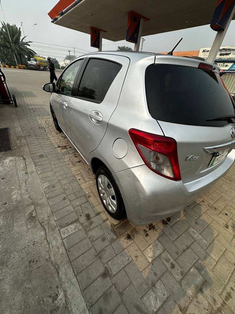 Toyota Vitz 2013 3