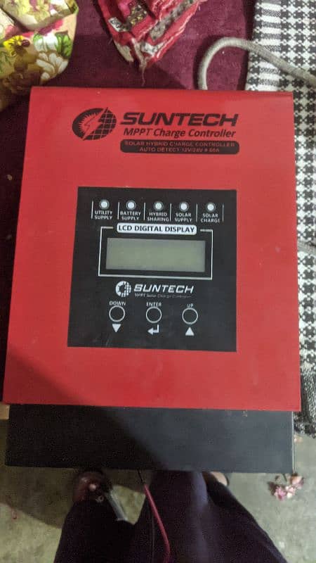 Suntech hybrid mppt controller 80a 1