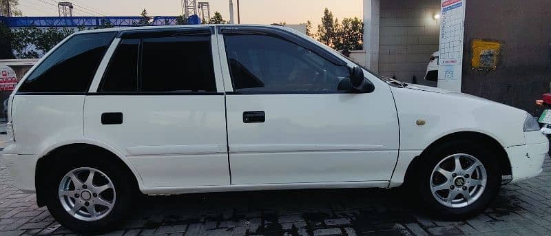 Suzuki Cultus 2016 3