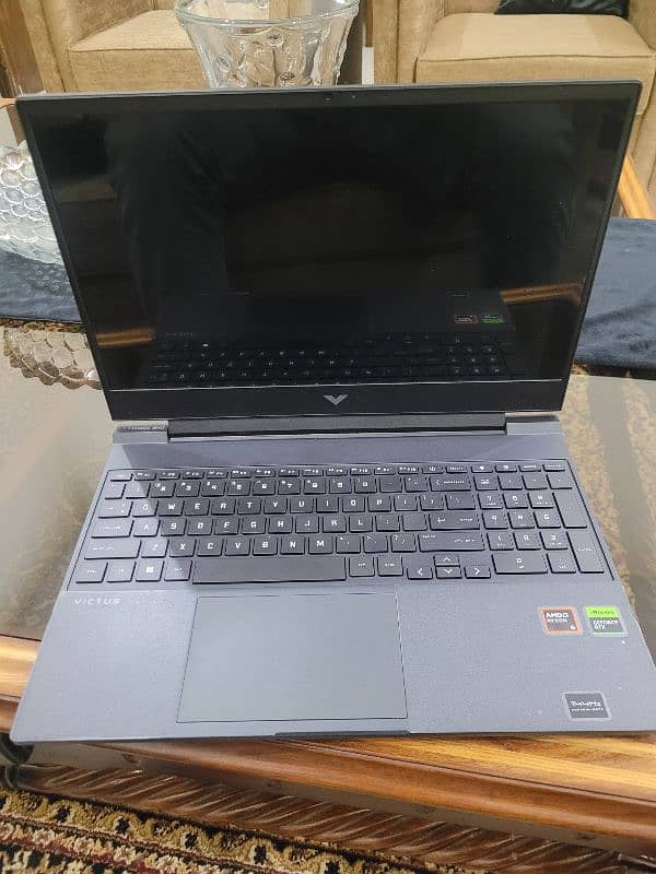 HP Victus 15 FB2082wm gaming laptop 1