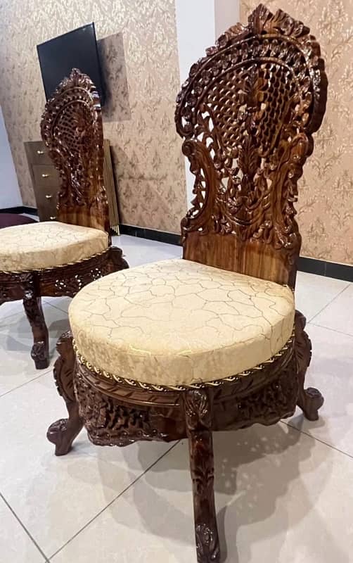 Set of two Chiniotie chairs 4