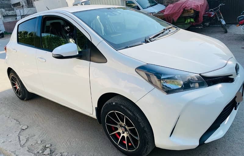 Toyota Vitz 2016 0