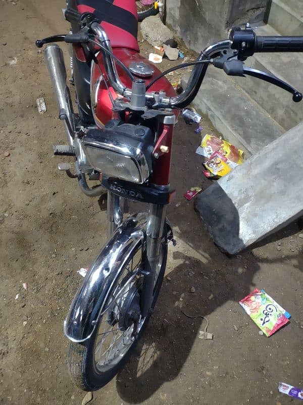 honda cg 125  2010 model urgent for sale paper complete cplc clear 1