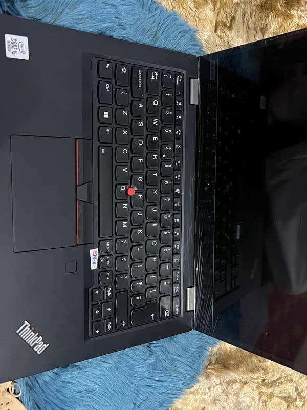 Lenove thinkpad i5 10th gen 8gb ram and 256 ssd 6