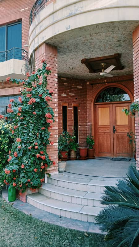 1 Kanal House for Sale in University Town Sargodha Road Faisalabad 6