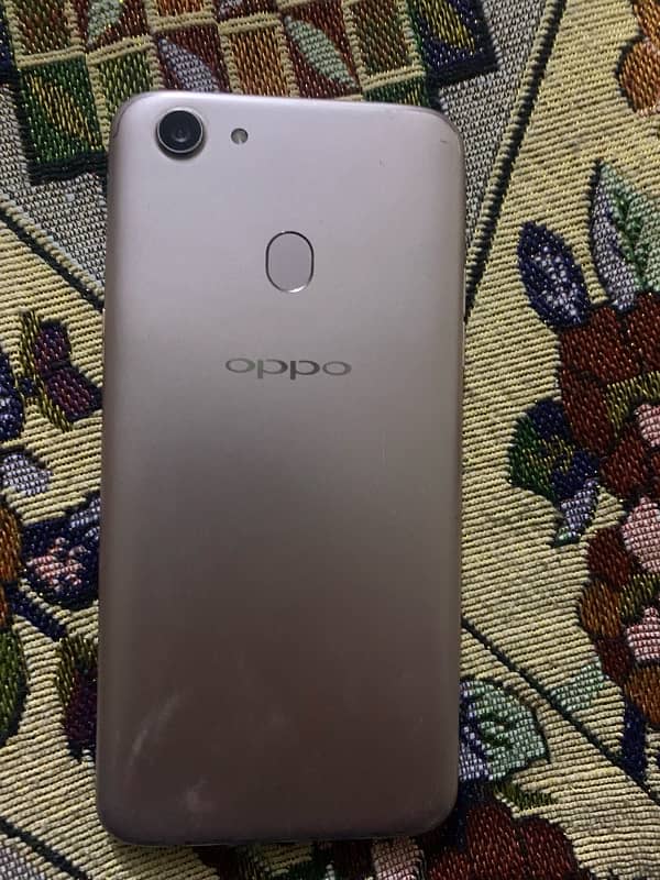 Oppo F5 0