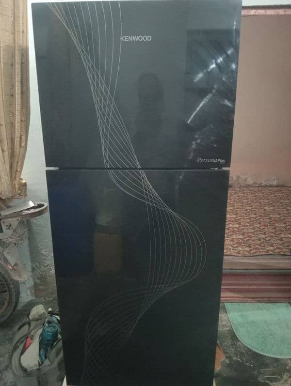 kenwood fridge Black Glass 2