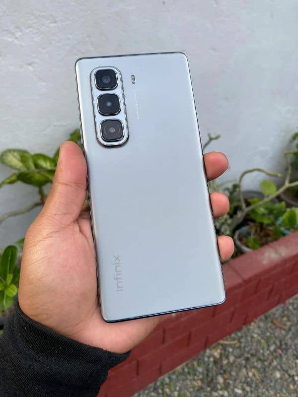 Infinix Hot 50 Pro+ 16+256 1