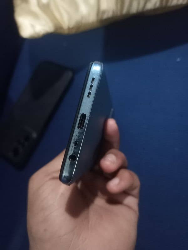 Infinix zero x neo box charge Sath he 8