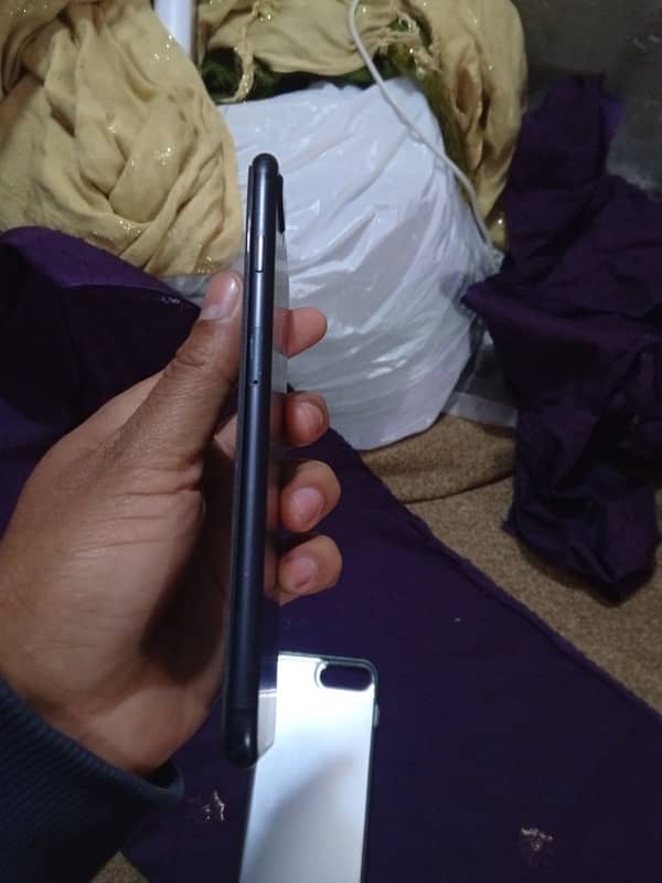 IPhone 7plus NON PTA 128 GB 1