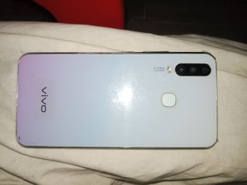 Vivo Y17 5