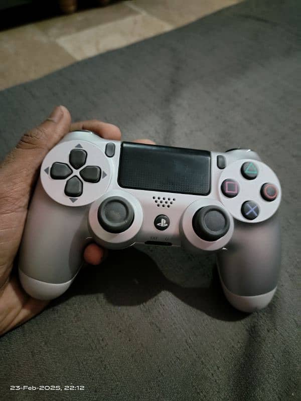 ps4  dualshock controller 0