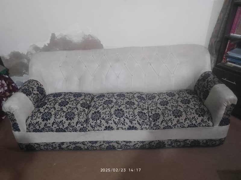 Five (5) seater Sofa set 0