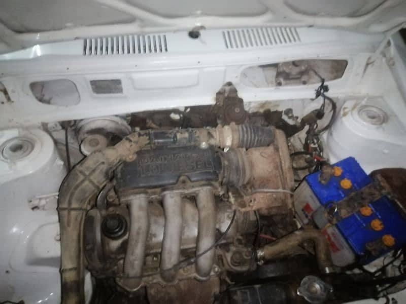 Daihatsu Charade diesel engine 11