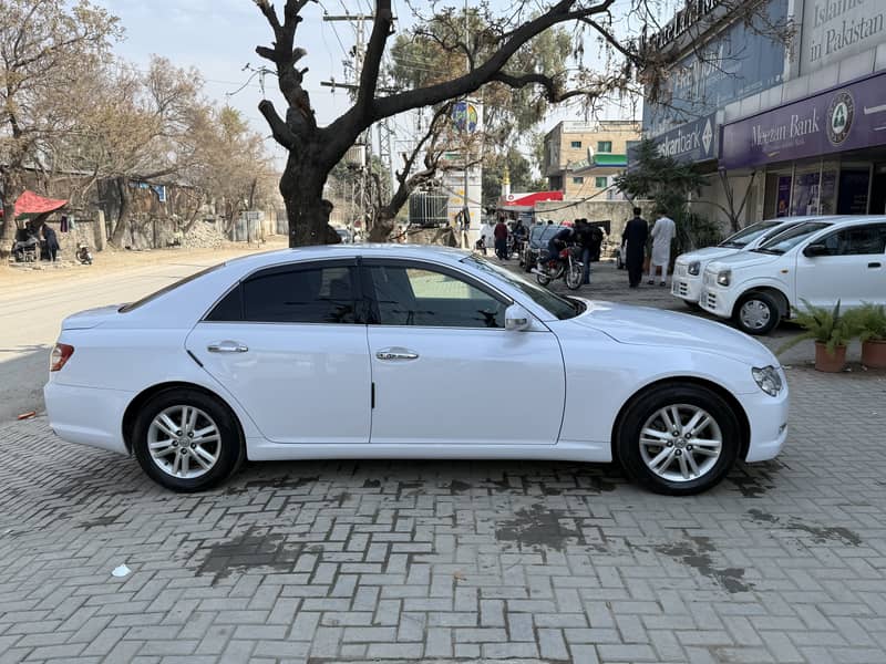 Toyota Mark X 2007 1