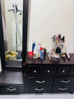 Dressing table