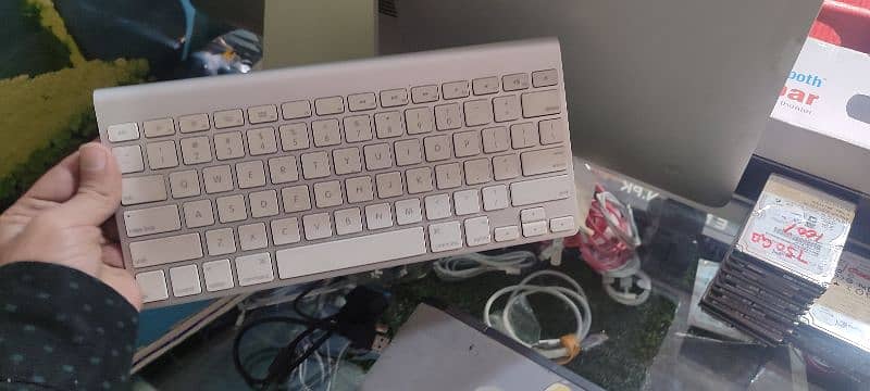 Apple Wireless keyboard 0