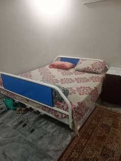 Customized Manual King Size Bed for Patients