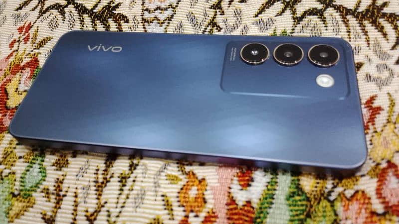 Vivo y 100 2