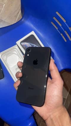 iPhone XR 128