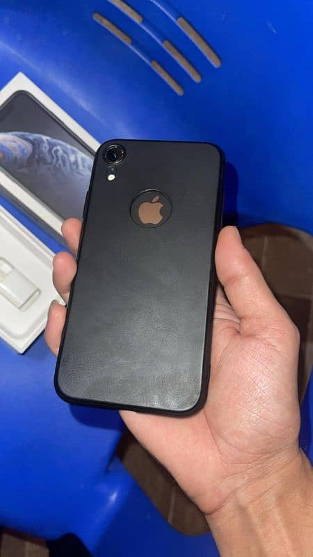 iPhone XR 128 1