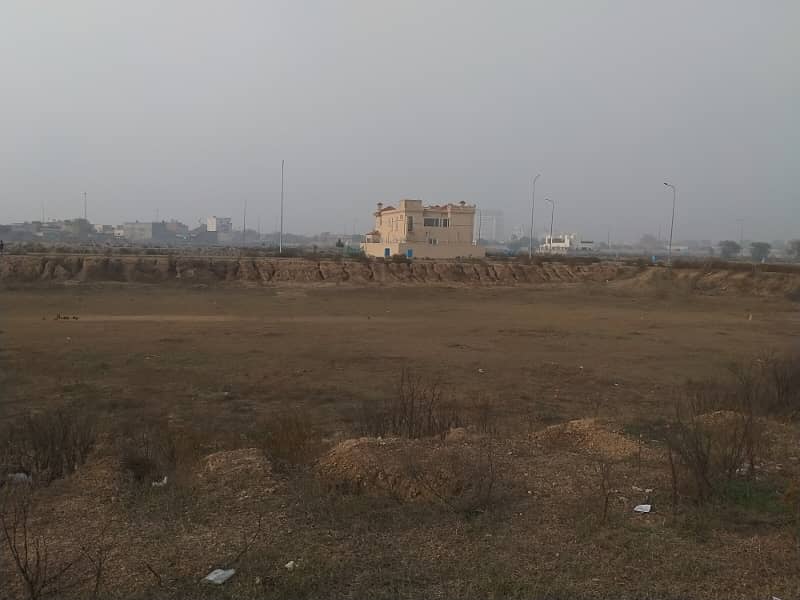 1 Kanal Outclass Location Residential Plot No 690 For Sale In DHA Phase 5 M Block Lahore 3