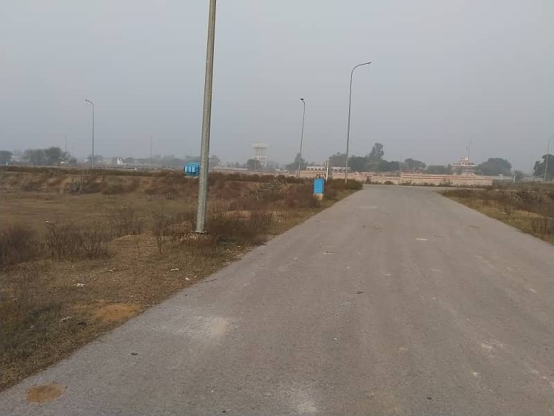 1 Kanal Outclass Location Residential Plot No 690 For Sale In DHA Phase 5 M Block Lahore 4