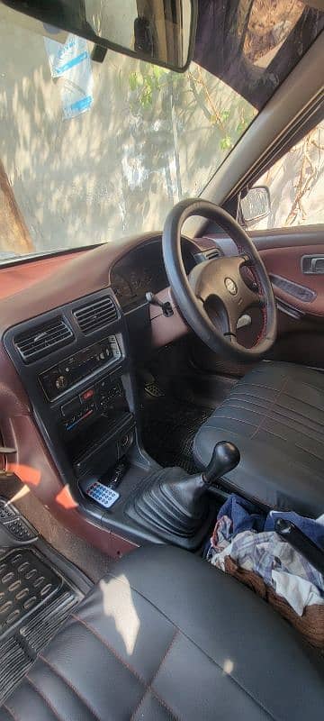 Nissan sunny 1993 model for urgent sale 5