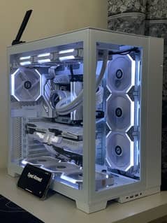 WHITE THEME GAMING/RENDERING PC