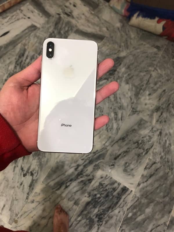 xs max 9