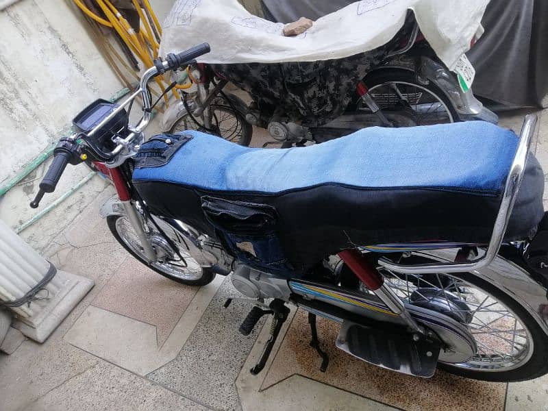 Honda CD 70 2024 Modle 11