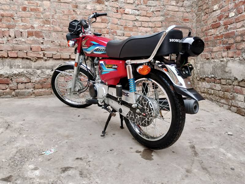 Honda CG 125 2024 1