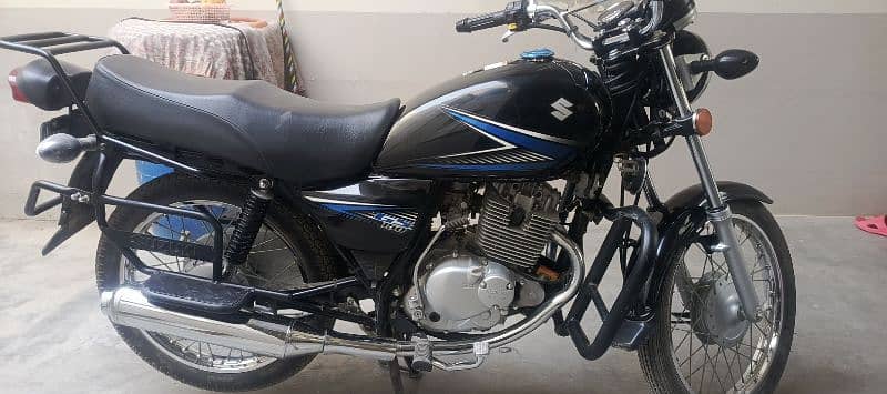 Suzuki GS-150 1