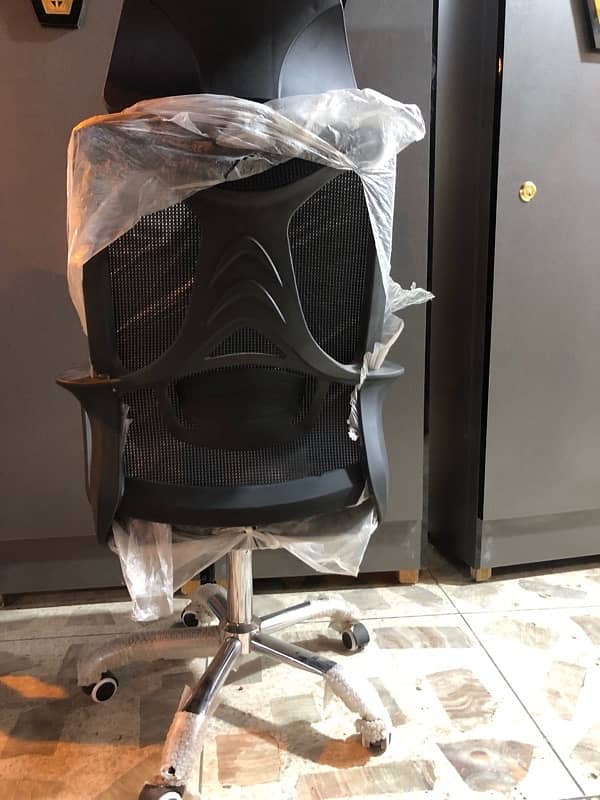 study gaming mesh chair new for 6