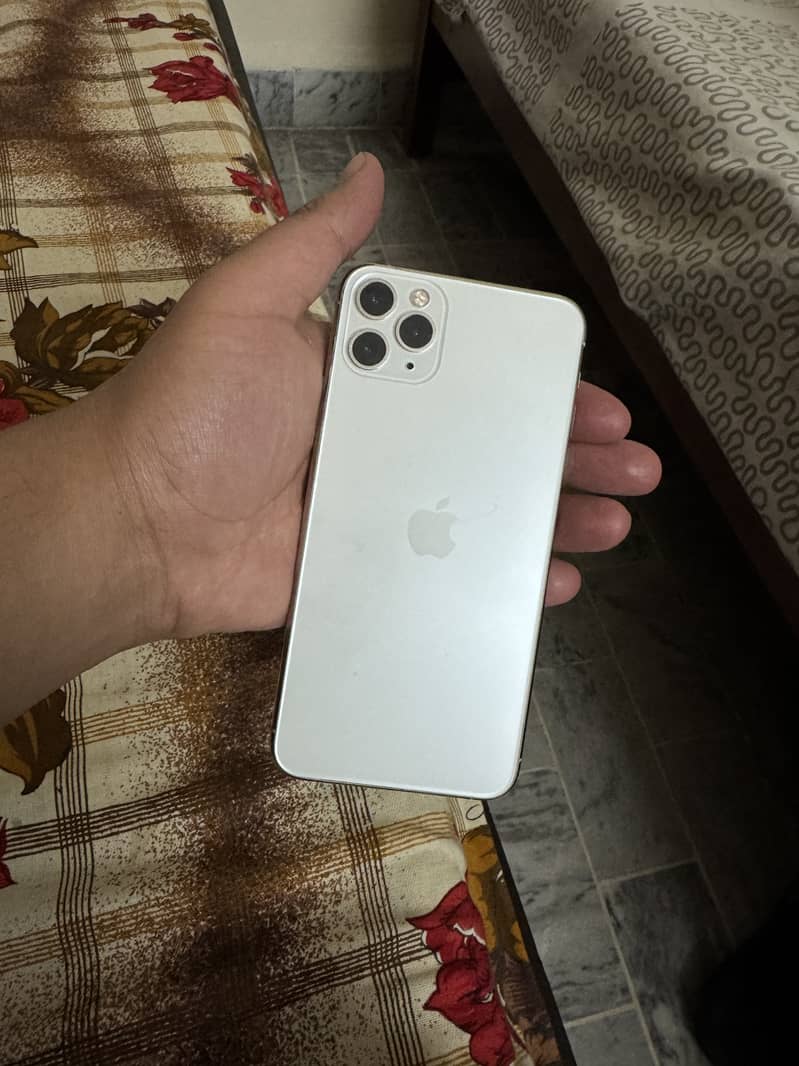 Apple iPhone 11 Pro Max 0