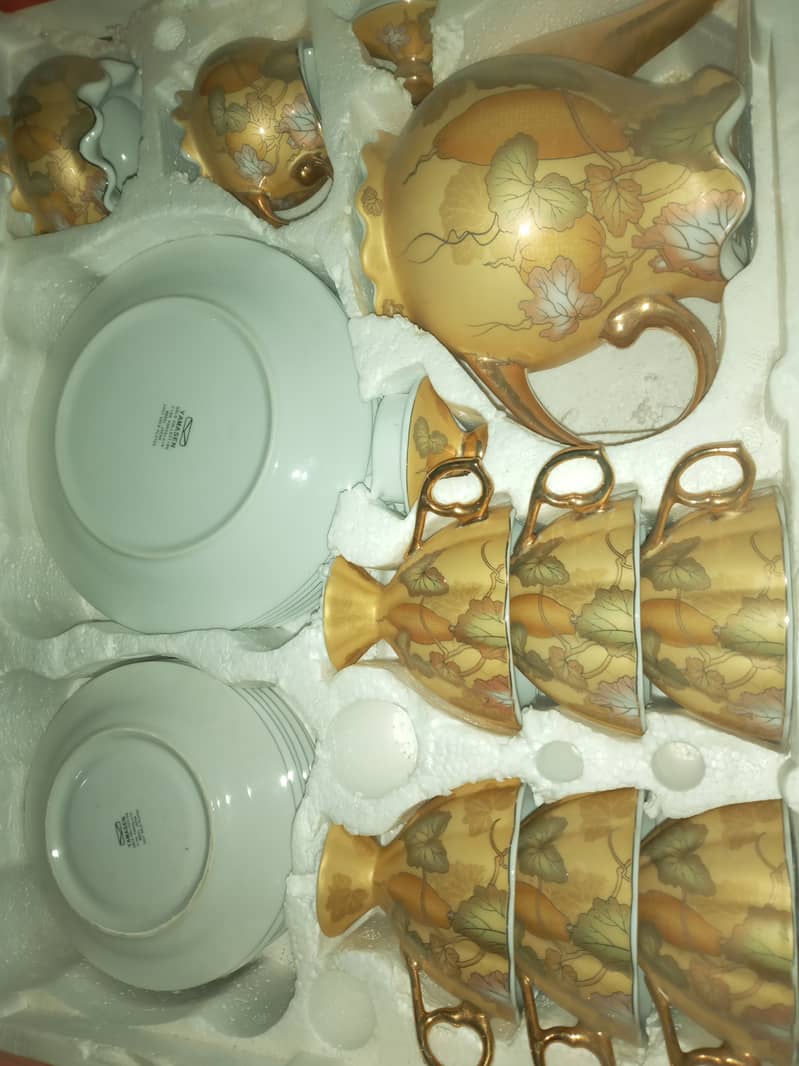 24 piece new tea set( made in Japan) with box 1