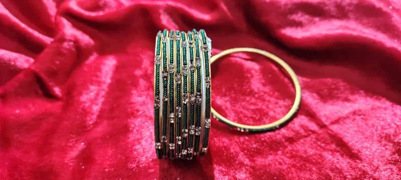 Noreen Bangle 2