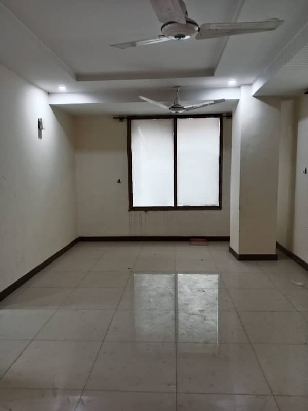 Ghouri town pH 5 2bed Falat For Rent water electrity Available 2