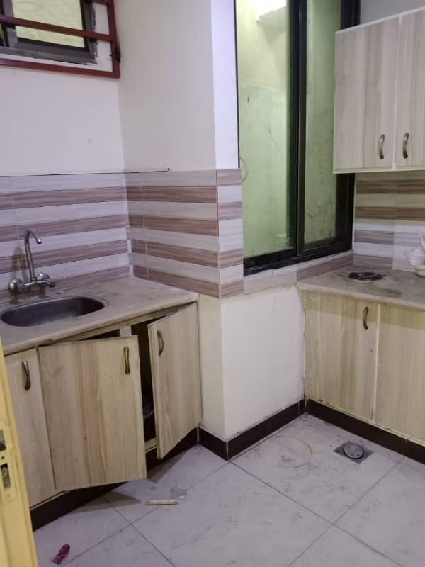 Ghouri town pH 5 2bed Falat For Rent water electrity Available 3