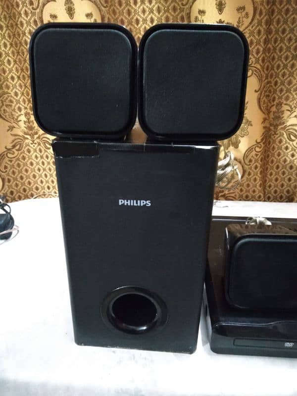 Philips home theater 5.1 7