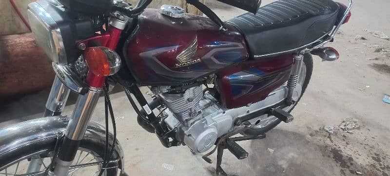 Honda CG 125 2022 7 month karachi no 5