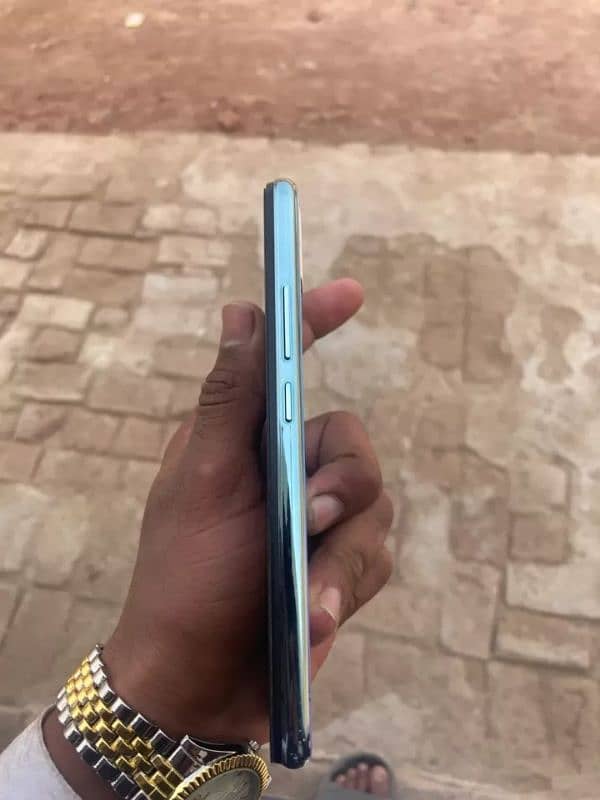 vivo y 17 all ok ha koi msla nhi ha exchange possible hai 3