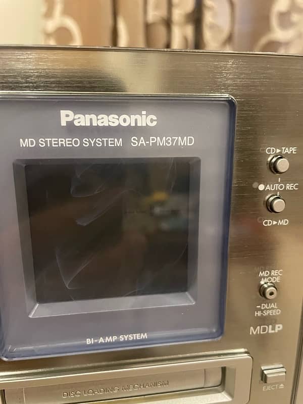 Panasonic Amp with Speakers 0