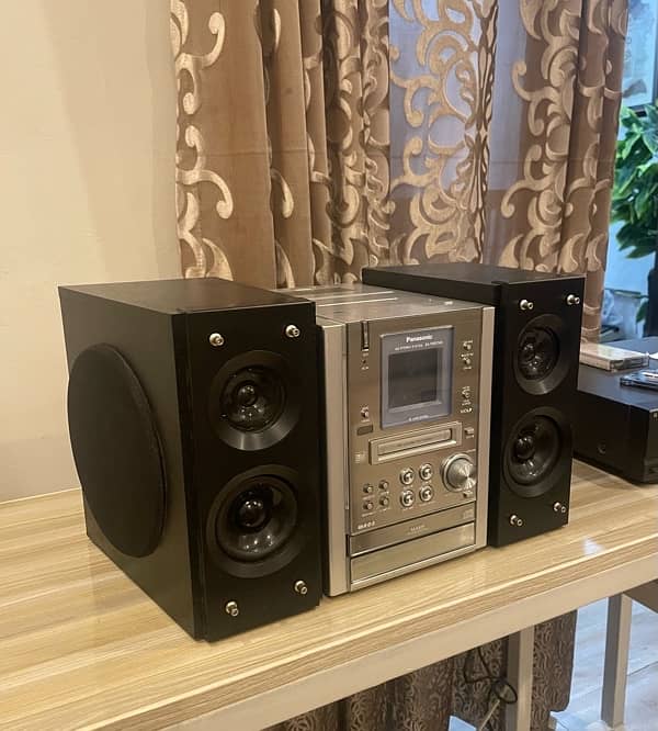 Panasonic Amp with Speakers 1